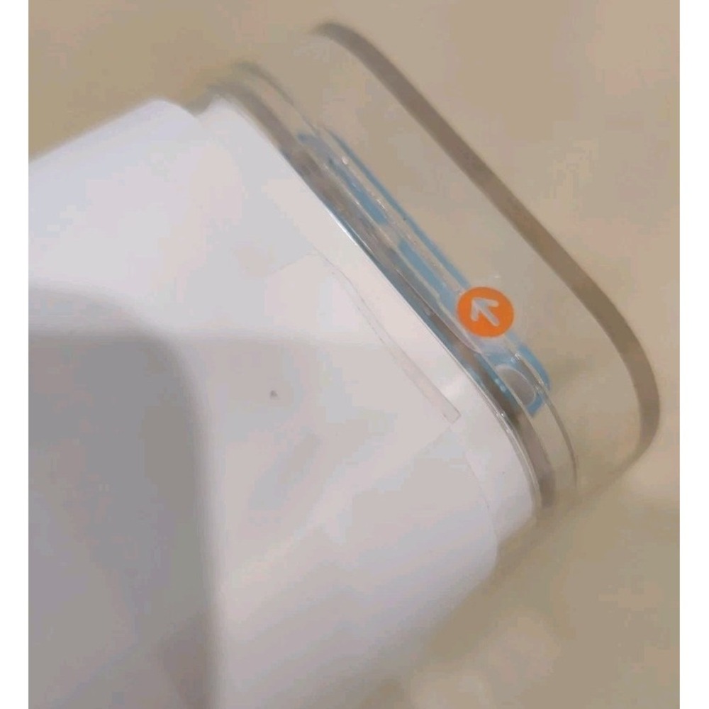 Apple iPod shuffle 4th Generation Blue (2GB) New, Sealed in Box! As Is - Picture 5 of 5